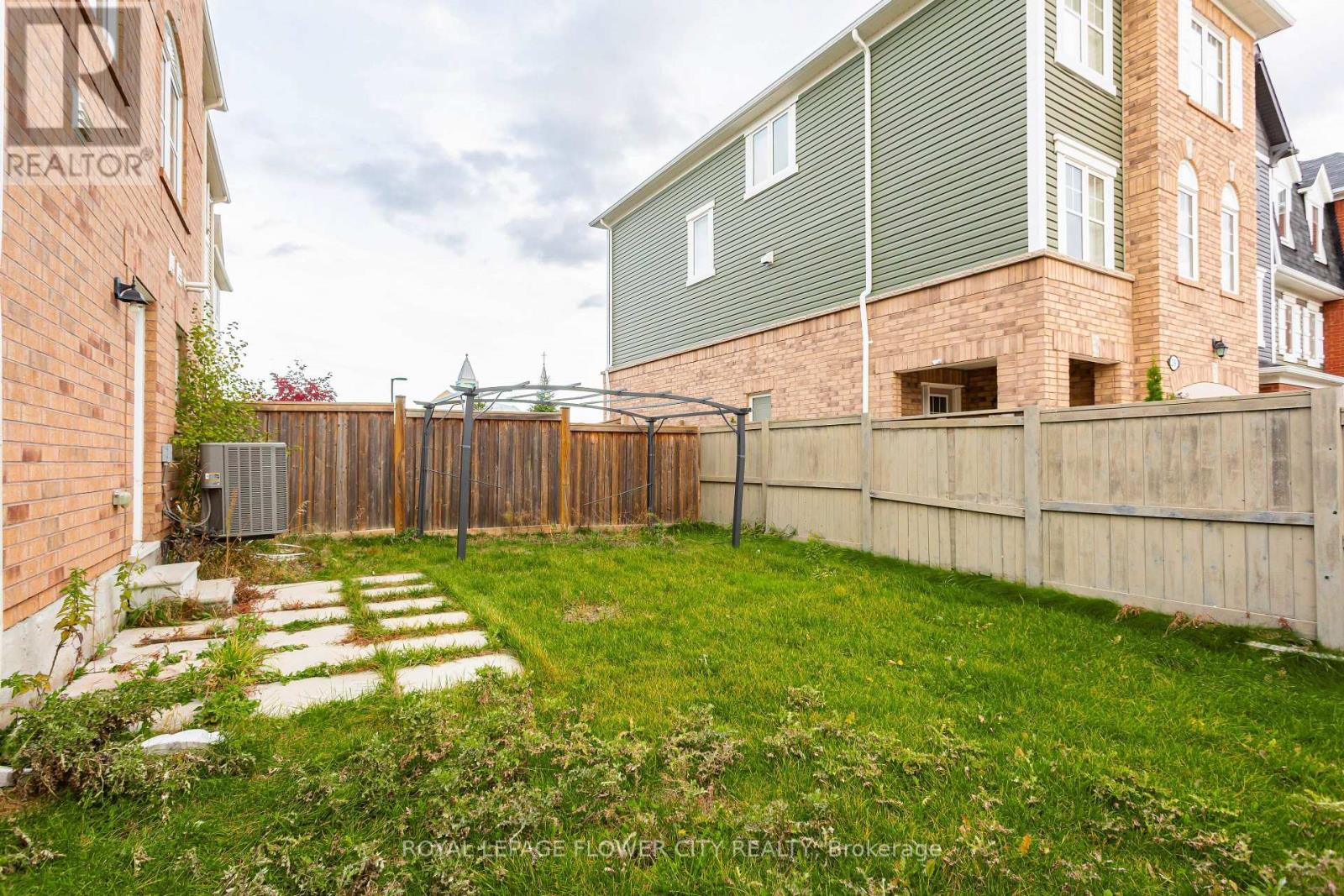 41 Vanhorne Close, Brampton (Northwest Brampton), Ontario  L7A 0X8 - Photo 49 - W12666216