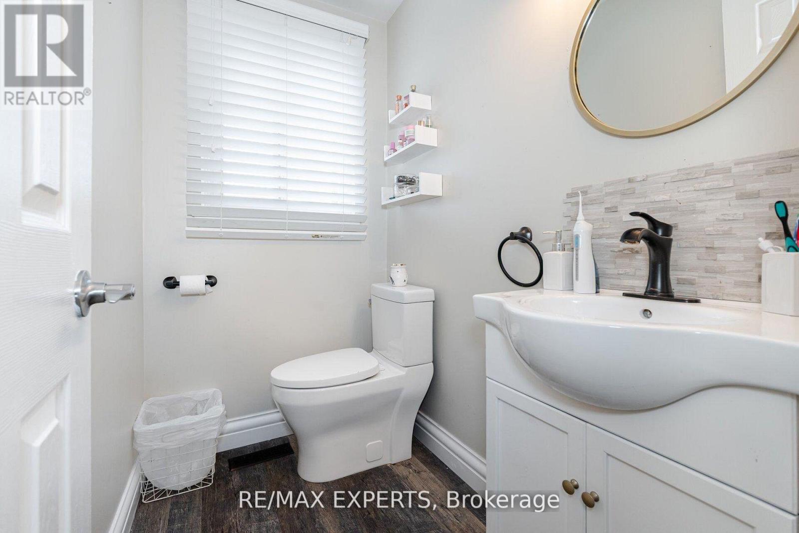 92 Ambleside Drive, Brampton (Brampton South), Ontario  L6Y 1B9 - Photo 16 - W12666224