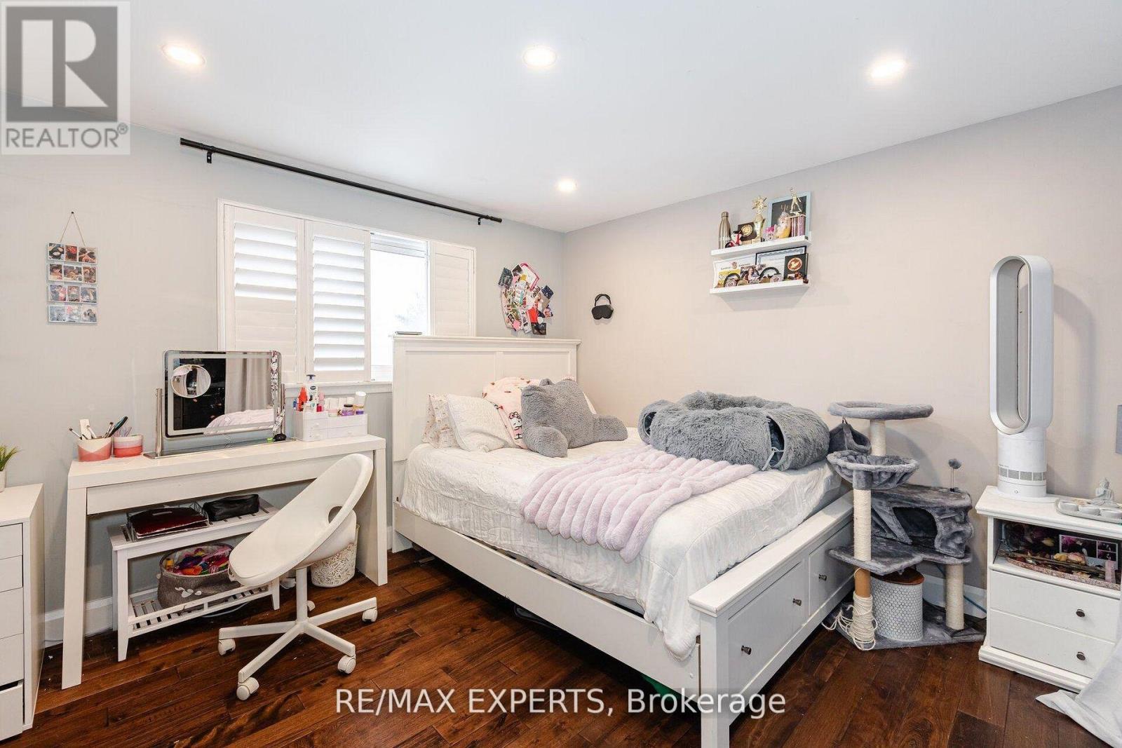 92 Ambleside Drive, Brampton (Brampton South), Ontario  L6Y 1B9 - Photo 25 - W12666224