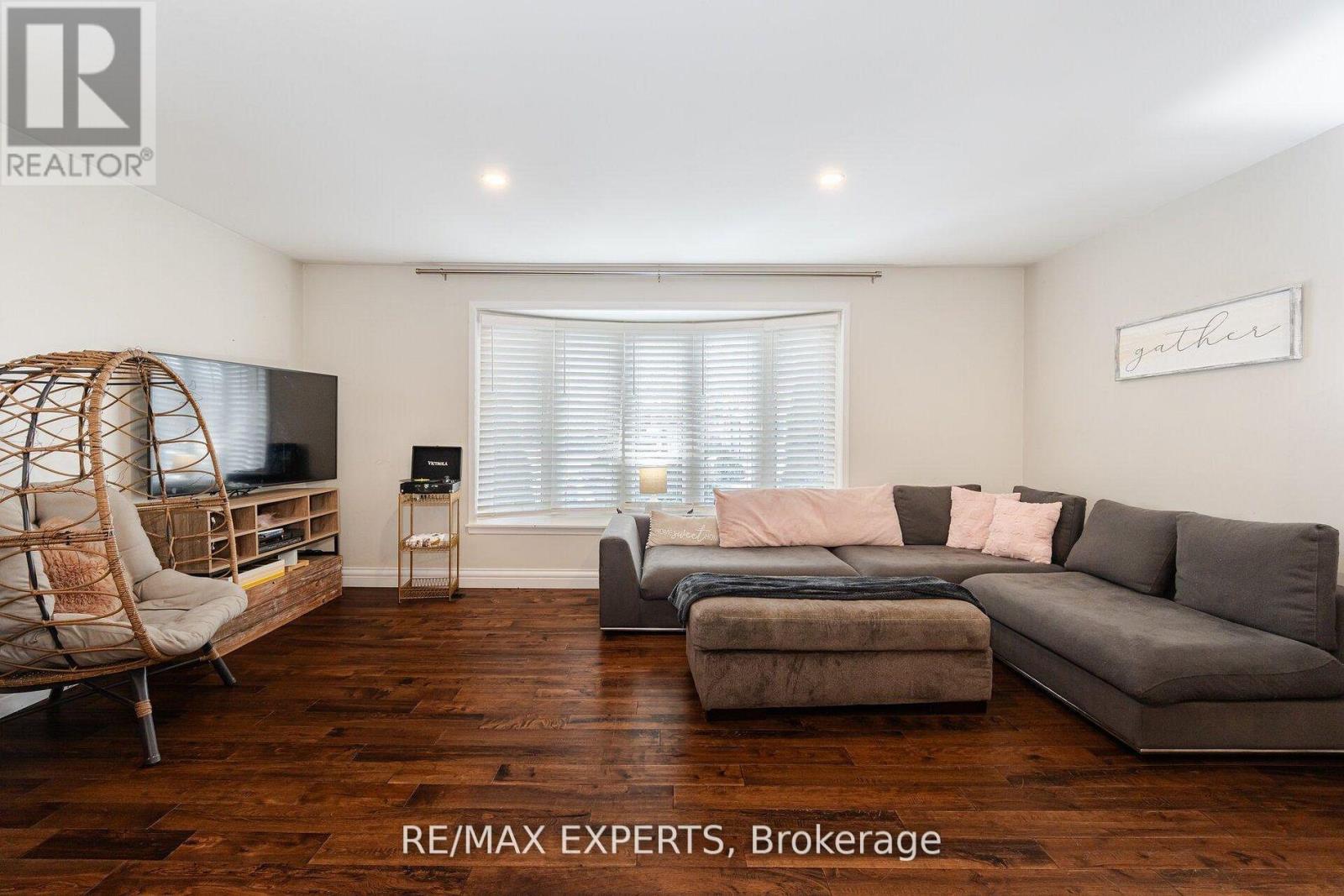 92 Ambleside Drive, Brampton (Brampton South), Ontario  L6Y 1B9 - Photo 42 - W12666224