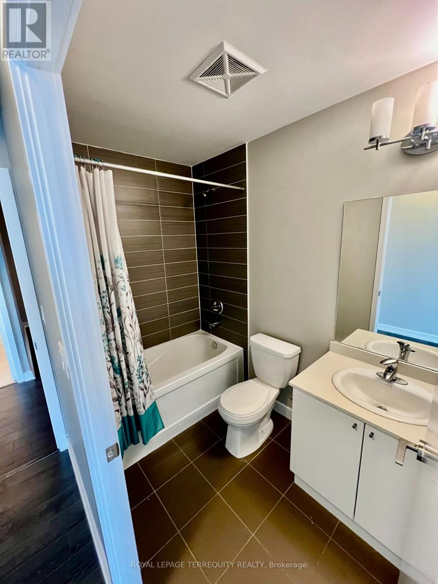 2011 - 3985 Grand Park Drive, Mississauga (City Centre), Ontario  L5B 0H8 - Photo 17 - W12666250