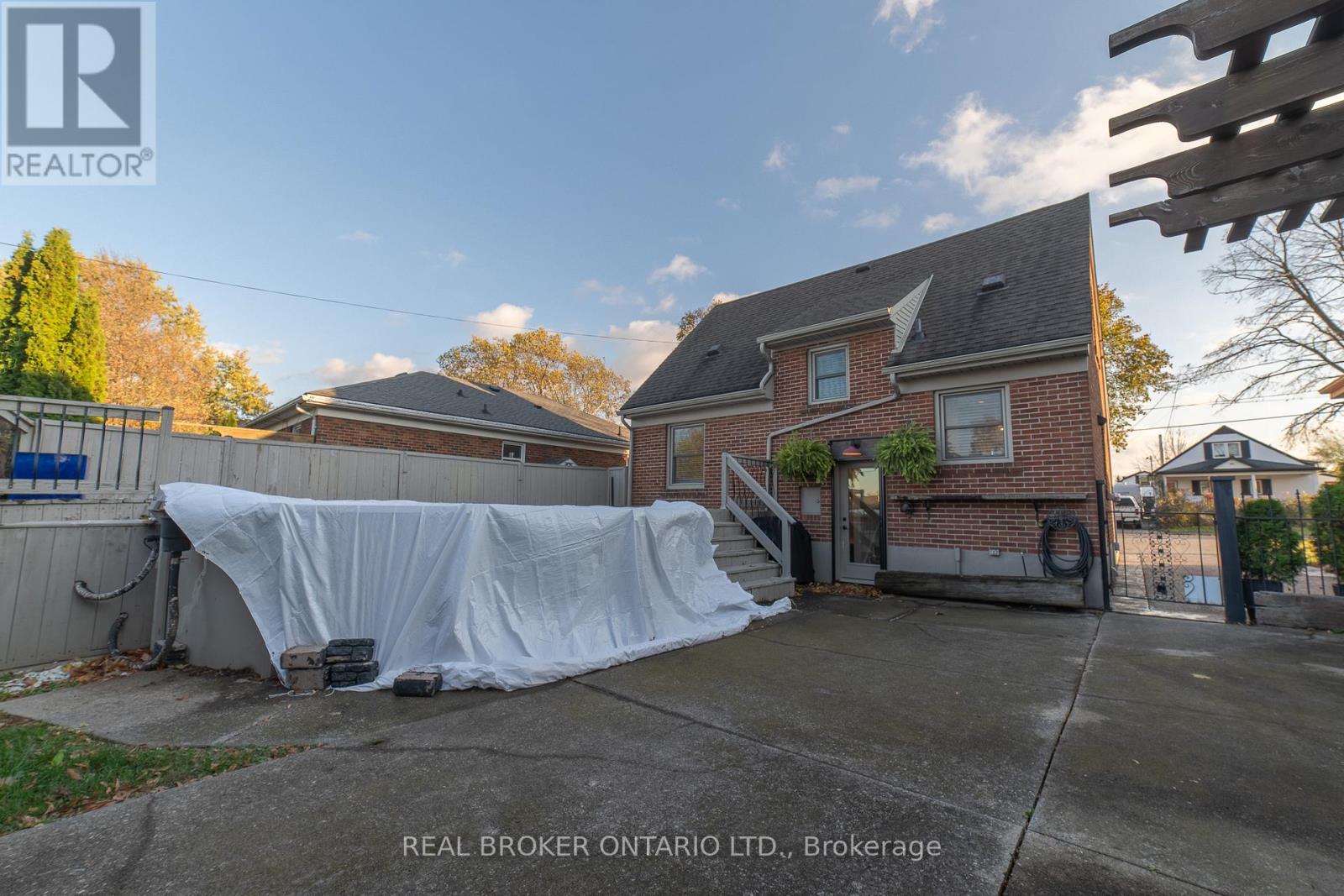 66 Maitland Street, Thorold, Ontario  L2V 3A9 - Photo 30 - X12611254