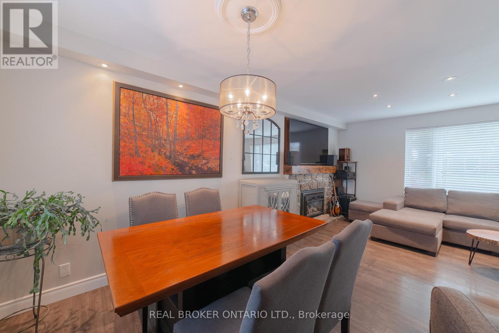 66 Maitland Street, Thorold, Ontario  L2V 3A9 - Photo 9 - X12611254