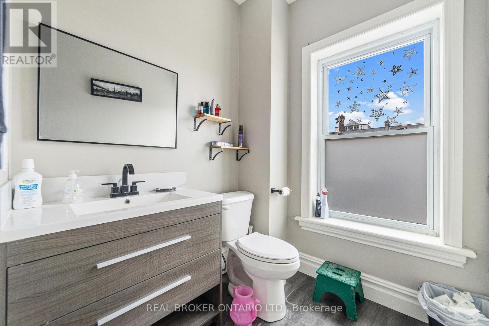 208 Mary Street, Hamilton, Ontario  L8L 4V8 - Photo 23 - X12613540