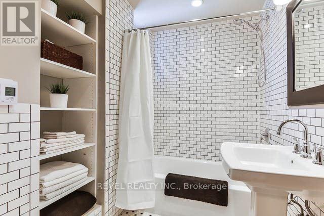 32 Main Street, Hamilton (Dundas), Ontario  L9H 2P6 - Photo 12 - X12666176