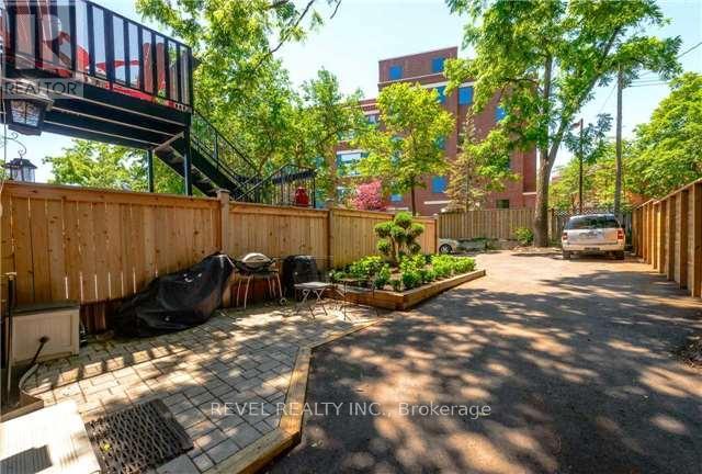 32 Main Street, Hamilton (Dundas), Ontario  L9H 2P6 - Photo 14 - X12666176