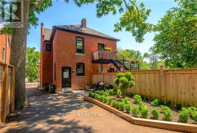 32 Main Street, Hamilton (Dundas), Ontario  L9H 2P6 - Photo 15 - X12666176