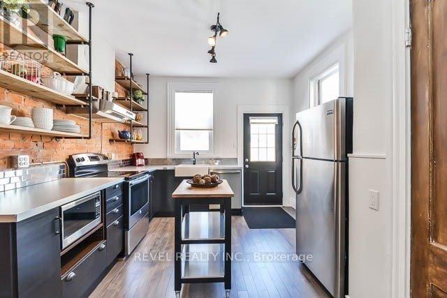 32 Main Street, Hamilton (Dundas), Ontario  L9H 2P6 - Photo 7 - X12666176