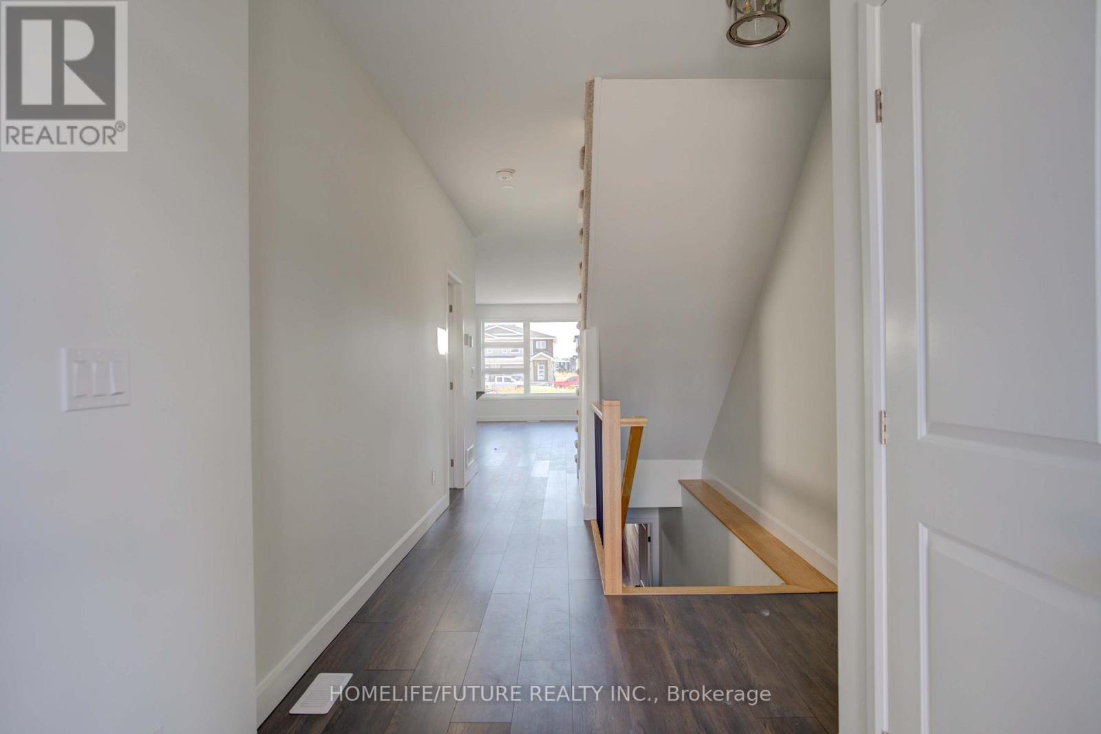 30 Walden Pond Drive, Loyalist, Ontario  K7N 0E6 - Photo 11 - X12666184