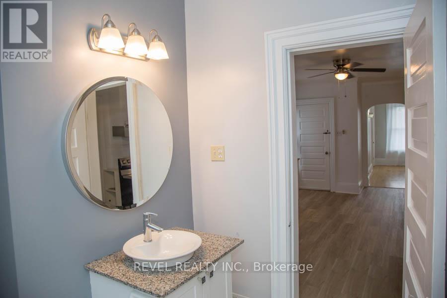 Upper - 522 Colborne Street, Brantford, Ontario  N3S 3P2 - Photo 13 - X12666240