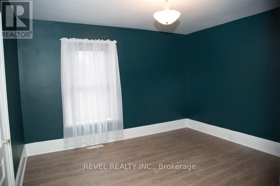 Upper - 522 Colborne Street, Brantford, Ontario  N3S 3P2 - Photo 14 - X12666240