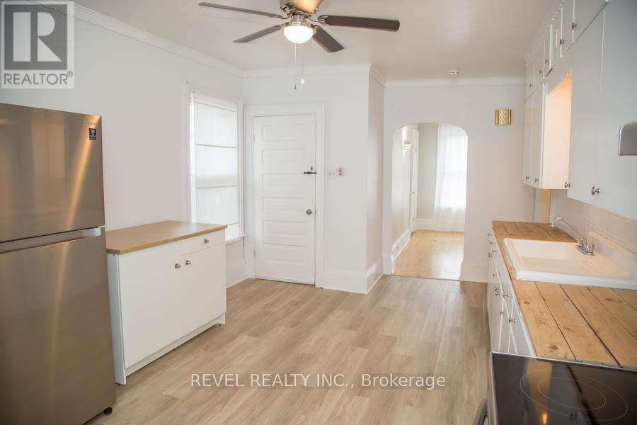 Upper - 522 Colborne Street, Brantford, Ontario  N3S 3P2 - Photo 6 - X12666240