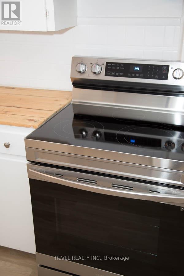 Upper - 522 Colborne Street, Brantford, Ontario  N3S 3P2 - Photo 8 - X12666240