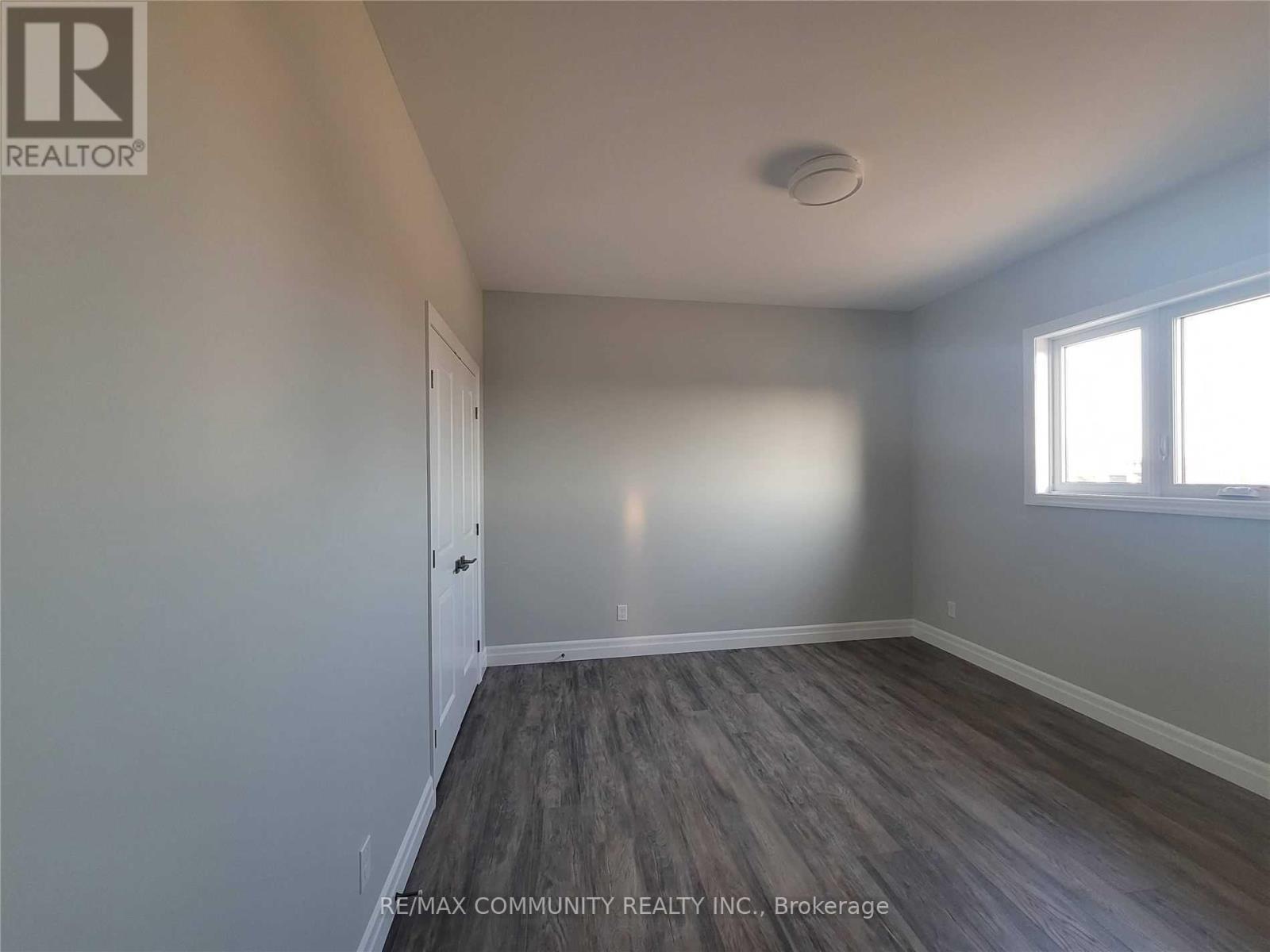 103 Northumberland Boulevard, Quinte West (Murray Ward), Ontario  K8V 6W2 - Photo 10 - X12666276