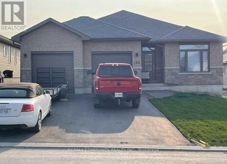 103 Northumberland Boulevard, Quinte West (Murray Ward), Ontario  K8V 6W2 - Photo 17 - X12666276