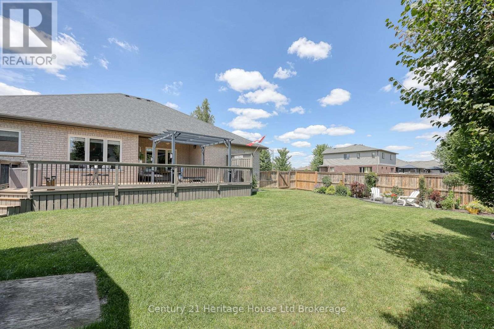 57 Fuller Drive, Ingersoll, Ontario  N5C 4H4 - Photo 39 - X12428596