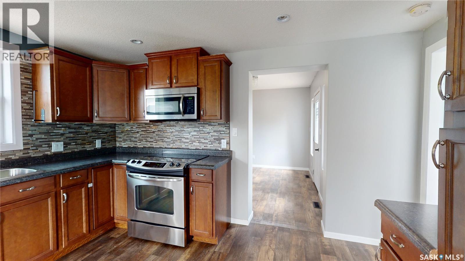 206 1st Street, Wawota, Saskatchewan  S0G 5A0 - Photo 12 - SK026279