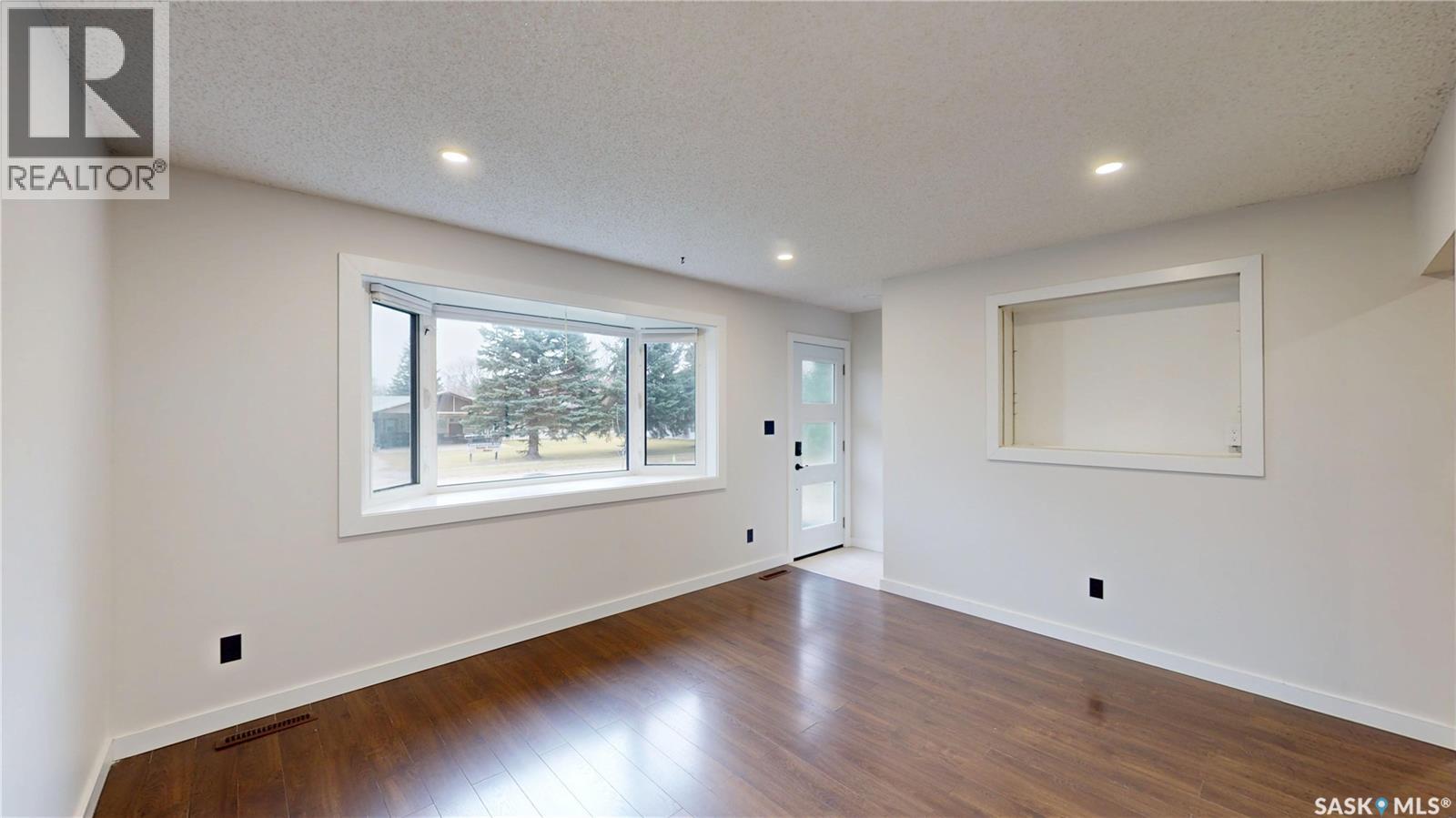 501 Windover Avenue, Moosomin, Saskatchewan  S0G 3N0 - Photo 14 - SK026271