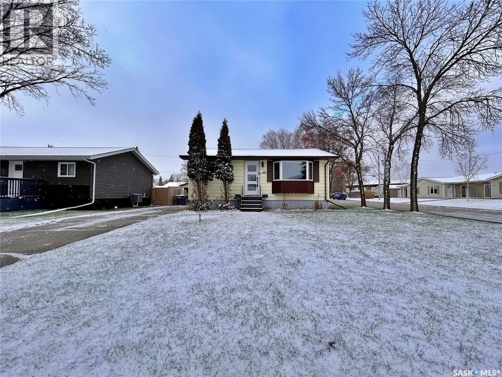 501 Windover Avenue, Moosomin, Saskatchewan  S0G 3N0 - Photo 46 - SK026271