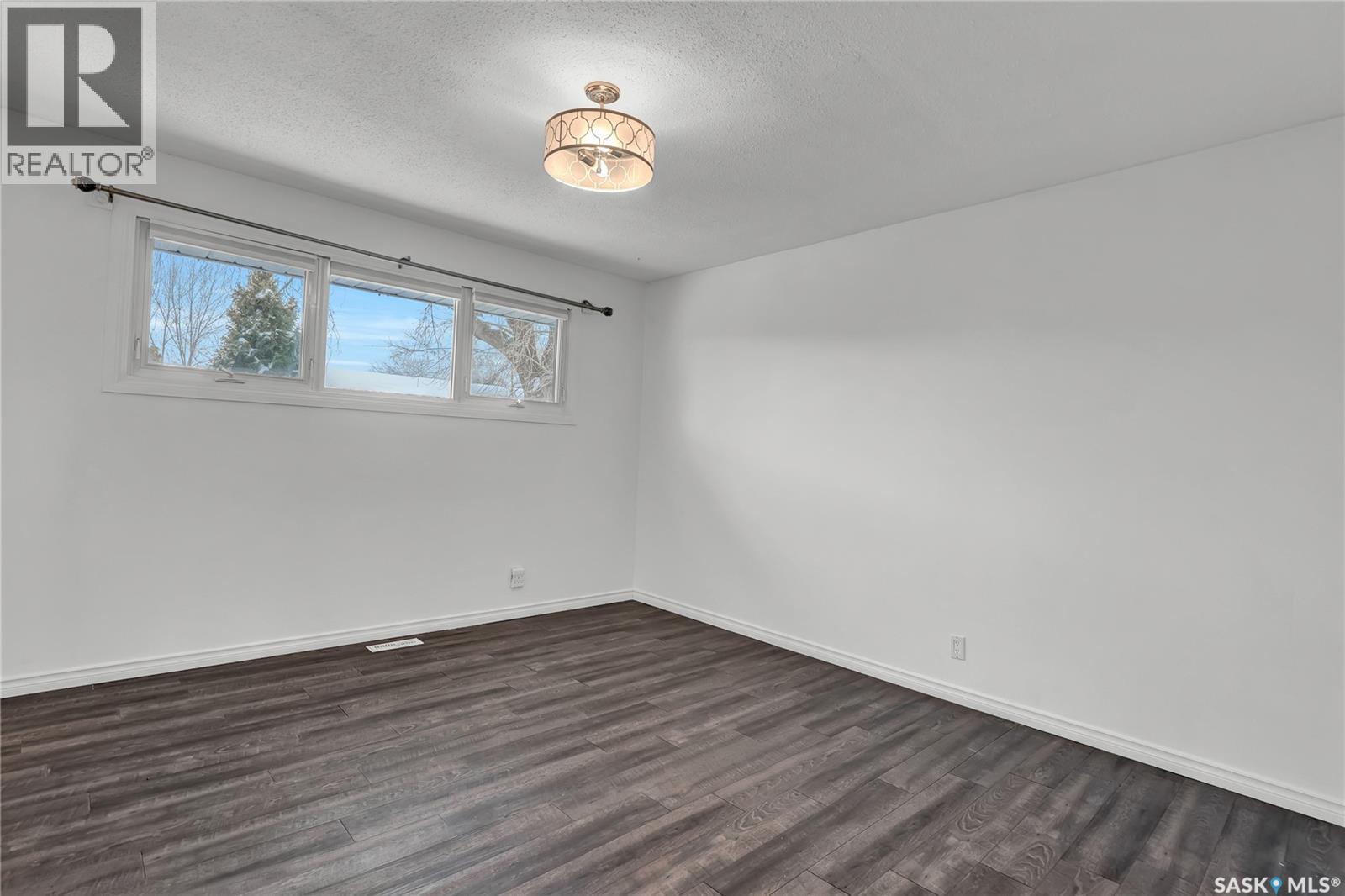 5340 N 7th Avenue, Regina, Saskatchewan  S4R 0K9 - Photo 10 - SK026207