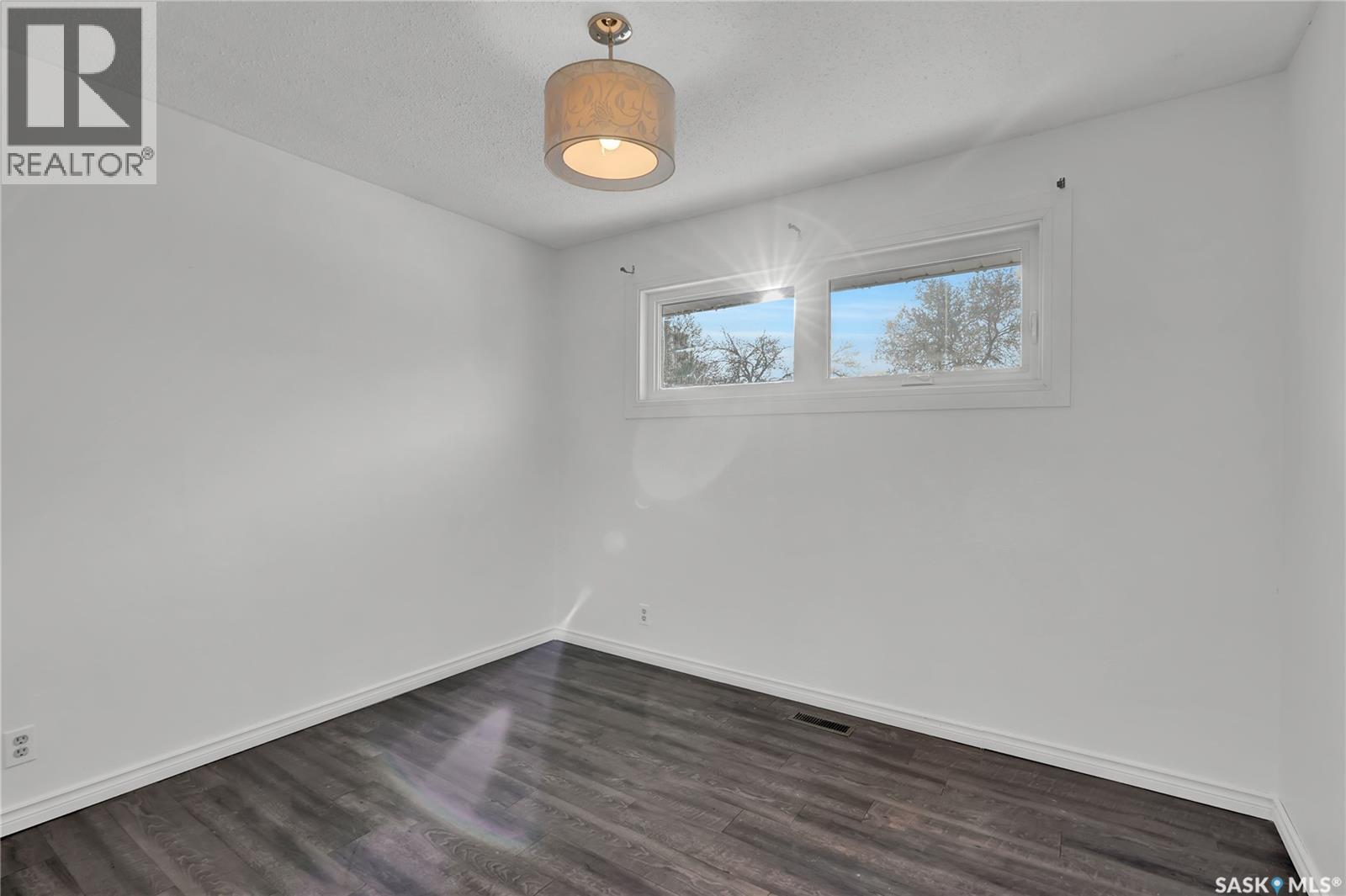 5340 N 7th Avenue, Regina, Saskatchewan  S4R 0K9 - Photo 14 - SK026207