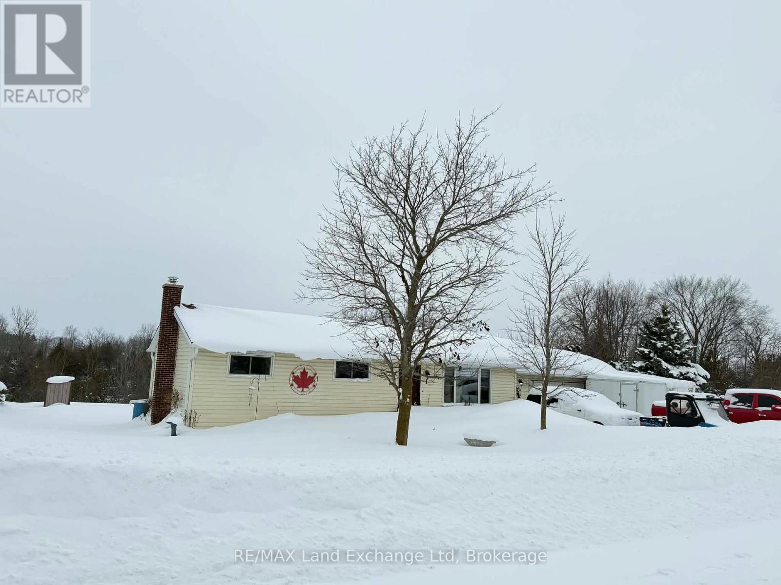 1 Jordan Drive, North Huron, Ontario  N0G 1E0 - Photo 2 - X12505102