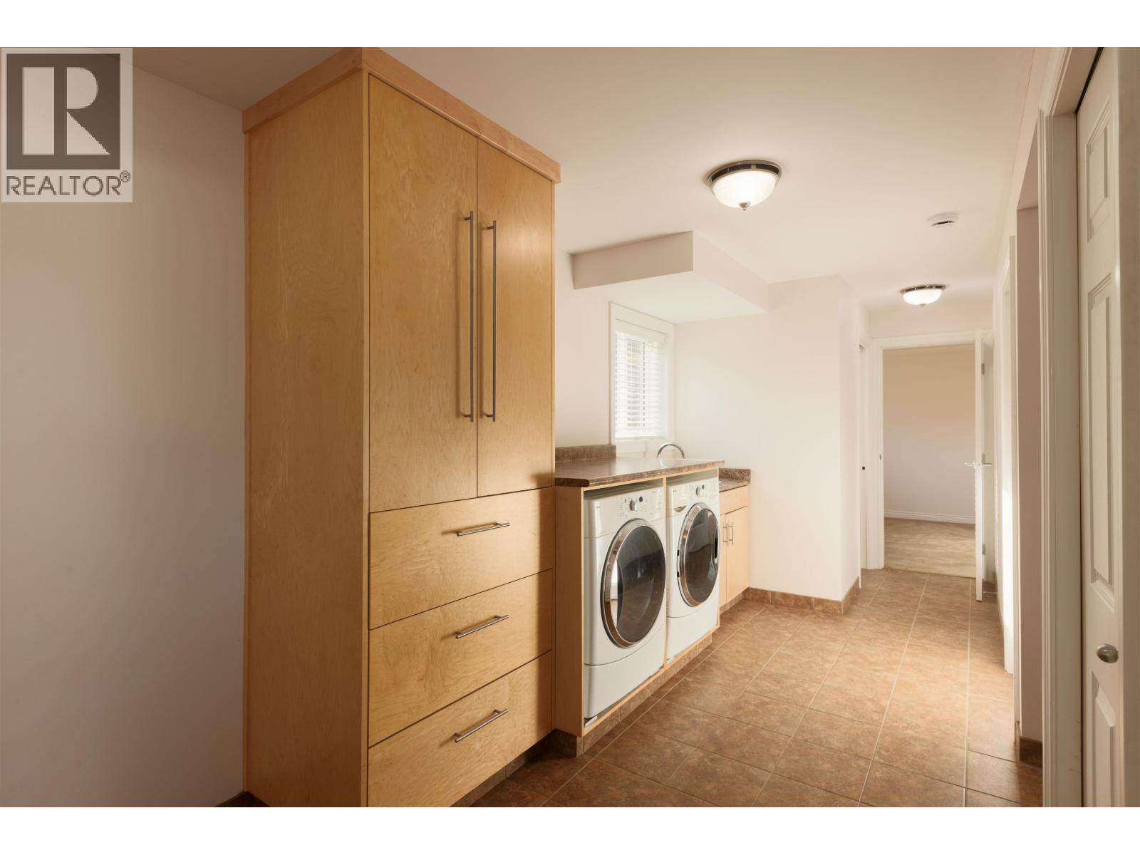 20898 125 Avenue, Maple Ridge, British Columbia  V4R 2M7 - Photo 27 - R3068882