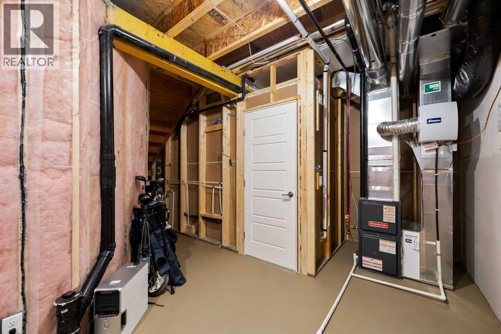 84 Riviera Court, Cochrane, Alberta  T4C 2V8 - Photo 32 - A2260260