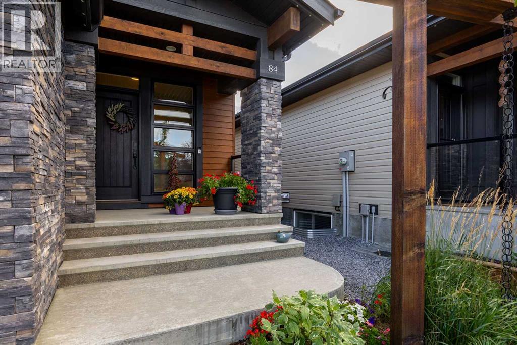 84 Riviera Court, Cochrane, Alberta  T4C 2V8 - Photo 6 - A2260260