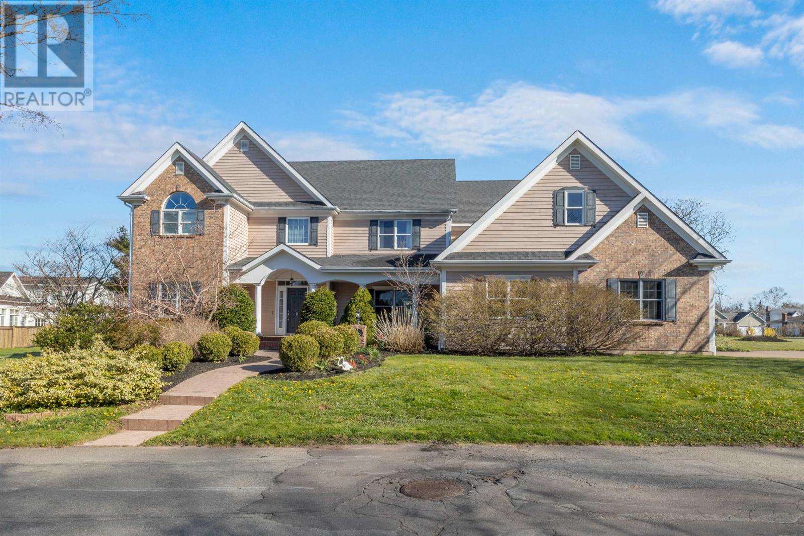 45 Brittany Drive, Charlottetown, Prince Edward Island  C1A 9L8 - Photo 2 - 202600237