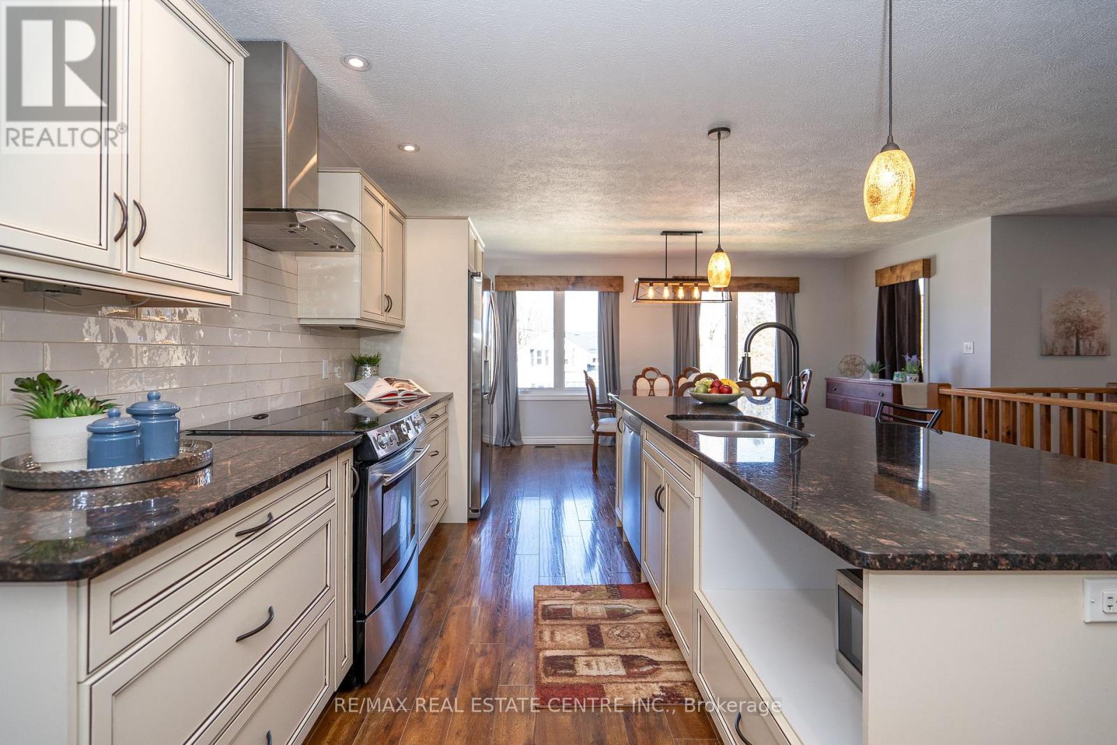 405 Minnie Street, North Huron, Ontario  N0G 2W0 - Photo 4 - X12583356