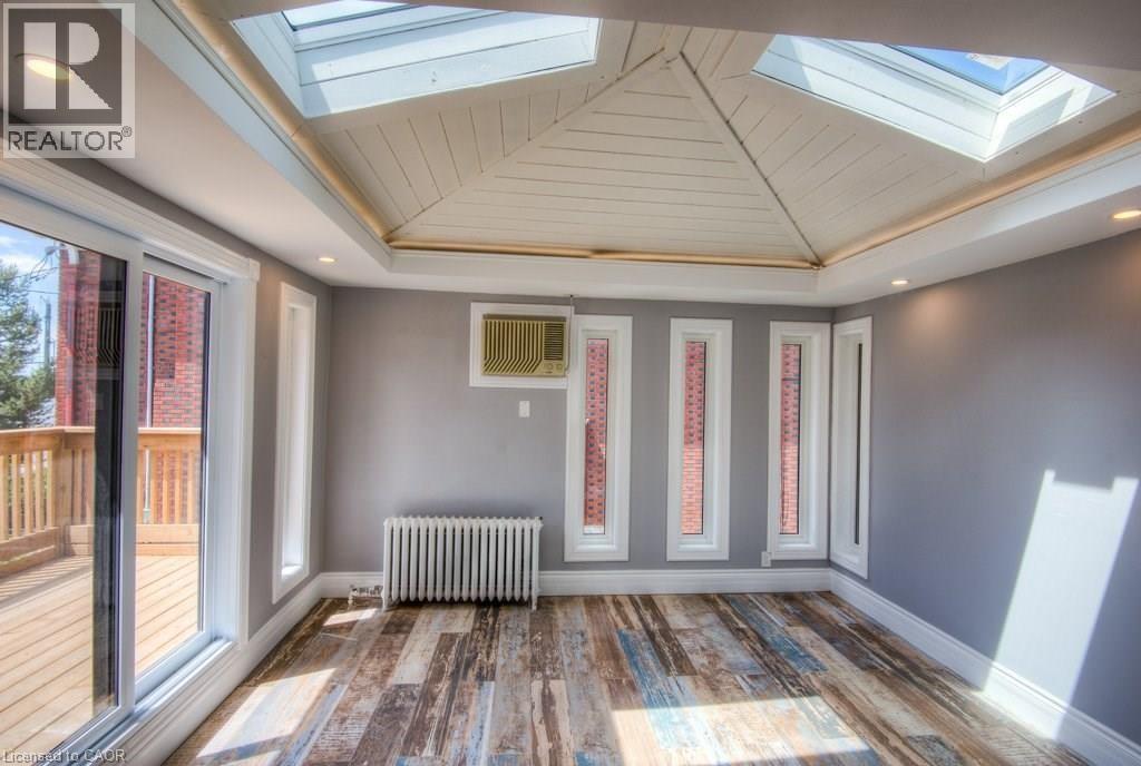 16 Wellington Street N Unit# 2, Kitchener, Ontario  N2H 5J4 - Photo 3 - 40796356