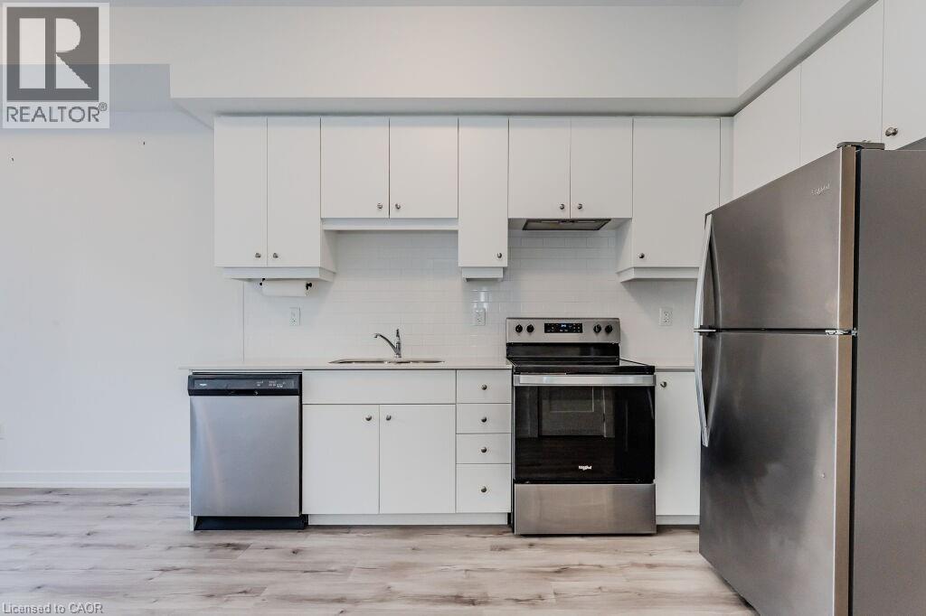 251 Northfield Drive E Unit# 105, Waterloo, Ontario  N2K 3H4 - Photo 2 - 40796187