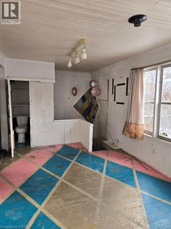 4340 Elgin Street, Niagara Falls, Ontario  L2E 2X8 - Photo 3 - 40795535