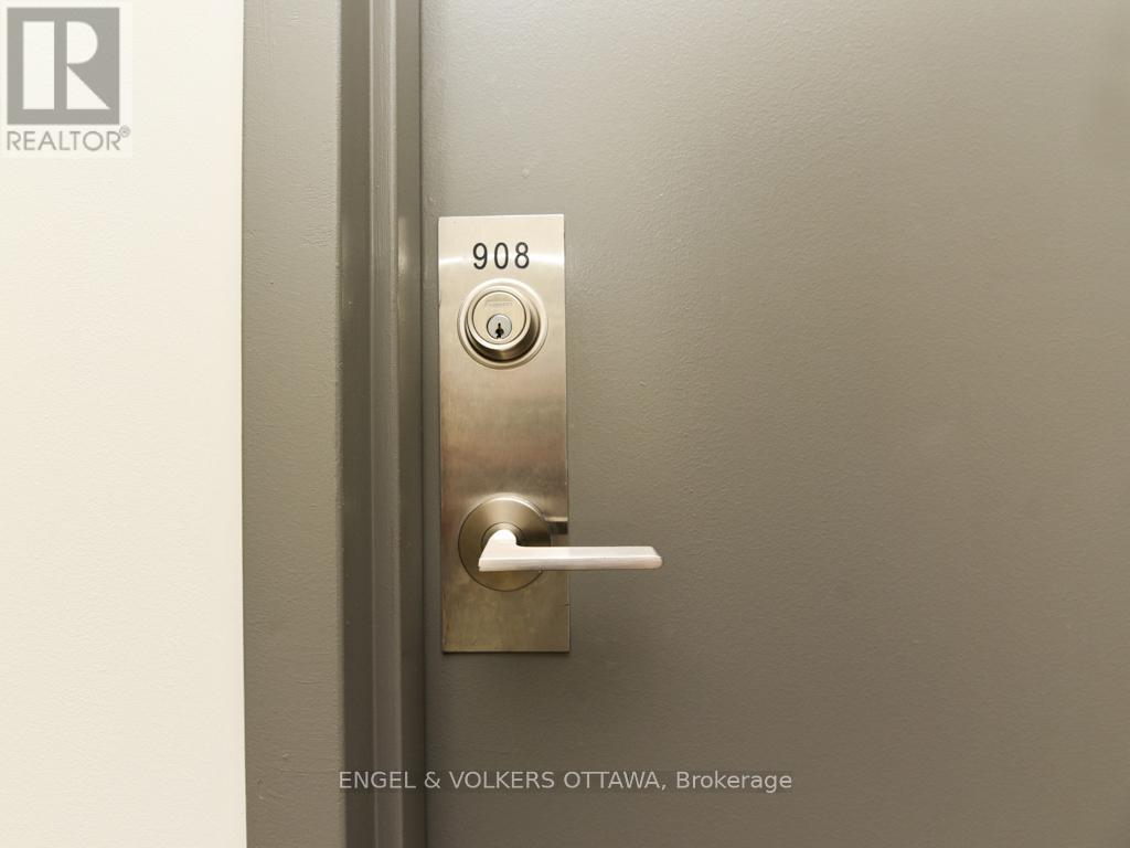 908 - 354 Gladstone Avenue, Ottawa, Ontario  K2P 0R4 - Photo 7 - X12565860