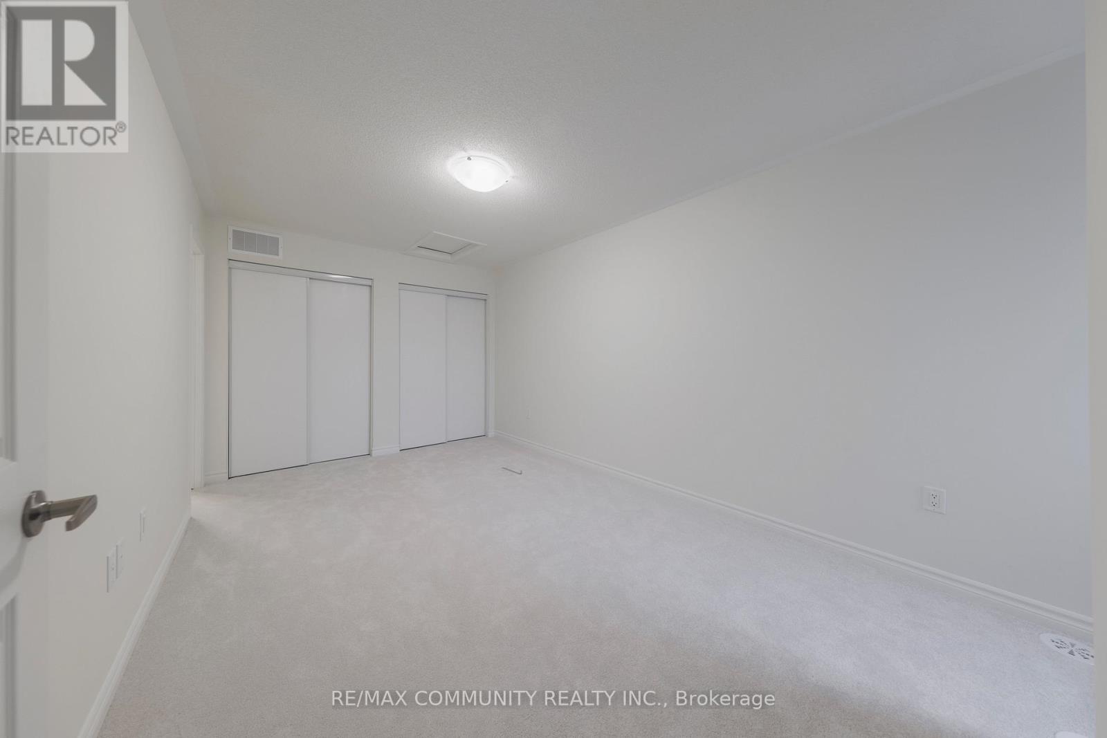 3356 Swordbill Street, Pickering, Ontario  L1X 0N2 - Photo 11 - E12663744