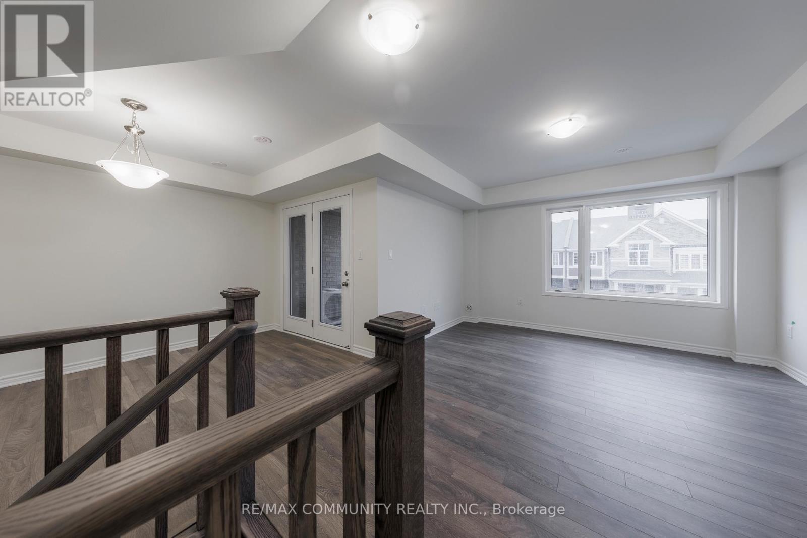 3356 Swordbill Street, Pickering, Ontario  L1X 0N2 - Photo 4 - E12663744