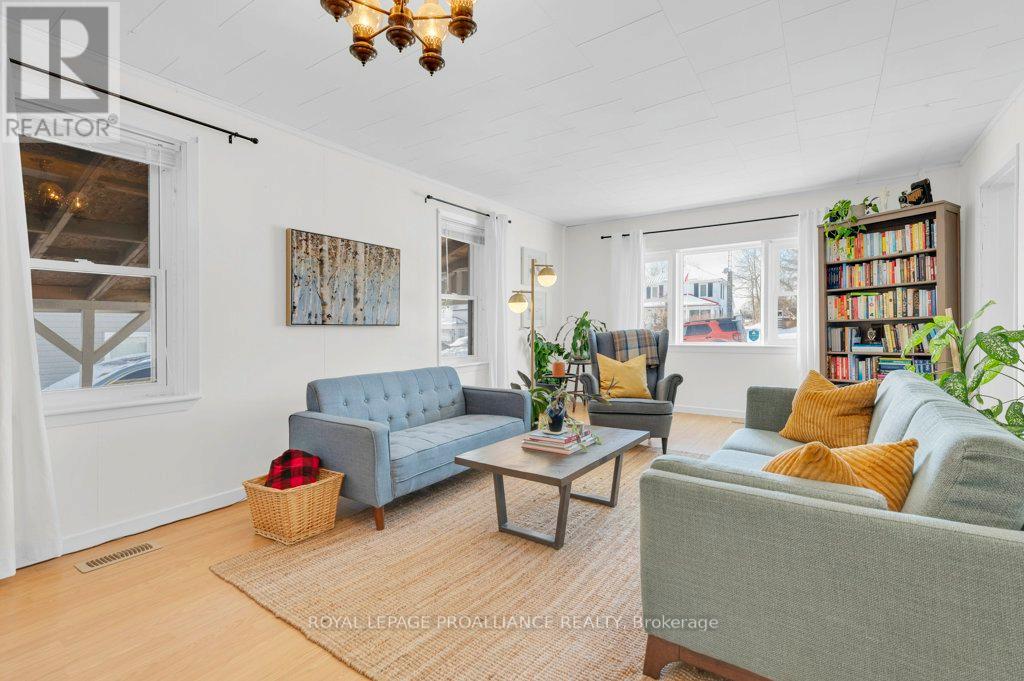 16 North Hastings Avenue, Marmora And Lake, Ontario  K0K 2M0 - Photo 15 - X12662418