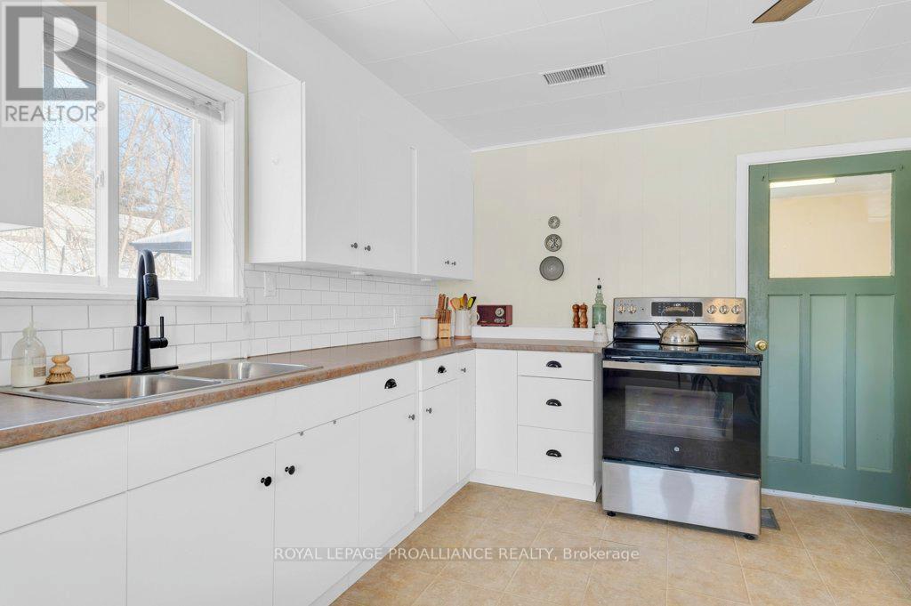 16 North Hastings Avenue, Marmora And Lake, Ontario  K0K 2M0 - Photo 9 - X12662418