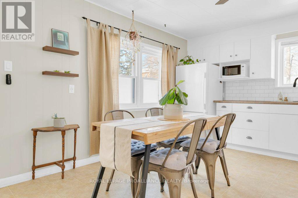 16 North Hastings Avenue, Marmora And Lake, Ontario  K0K 2M0 - Photo 6 - X12662418