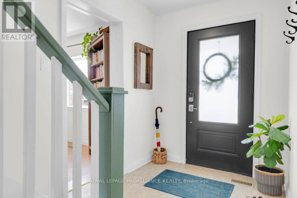 16 North Hastings Avenue, Marmora And Lake, Ontario  K0K 2M0 - Photo 5 - X12662418