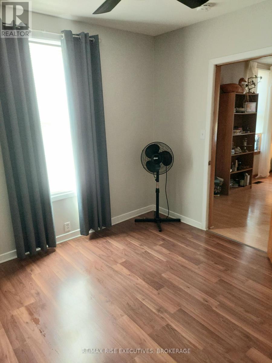 1041 Prince Street, Lansdowne Village, Ontario  K0E 1L0 - Photo 5 - X12442354