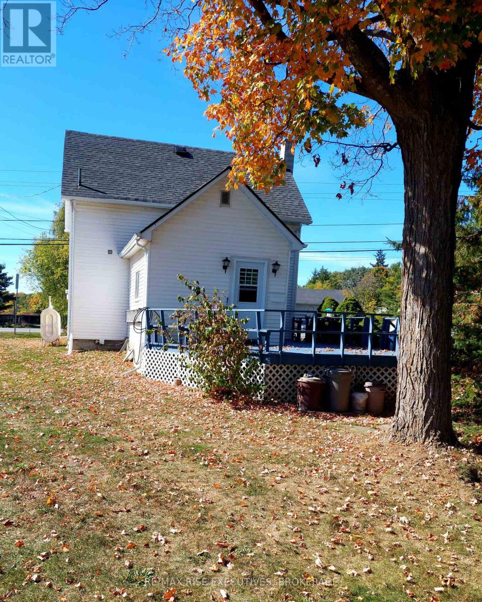 1041 Prince Street, Lansdowne Village, Ontario  K0E 1L0 - Photo 2 - X12442354