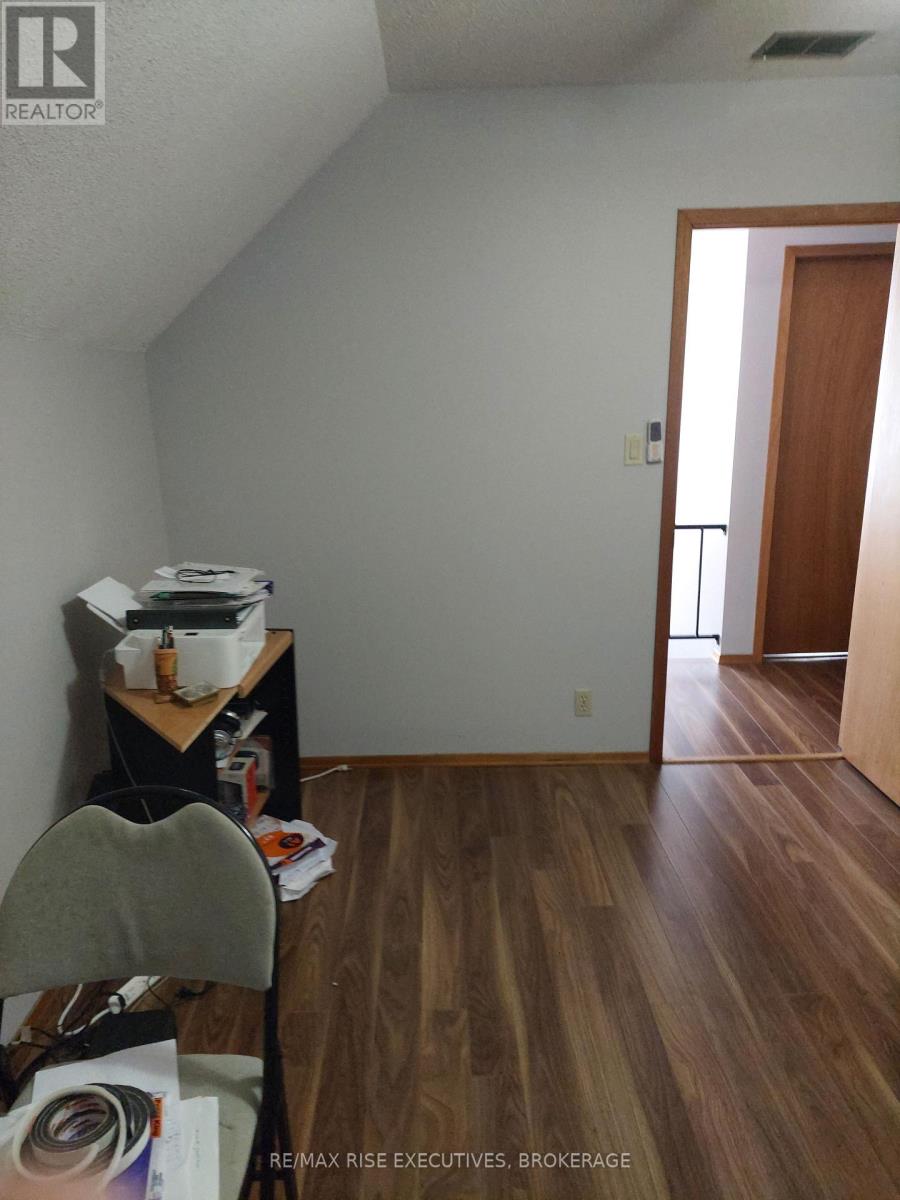 1041 Prince Street, Lansdowne Village, Ontario  K0E 1L0 - Photo 9 - X12442354