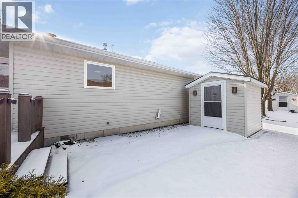 5700 Blackwell Side Road Unit# 366, Sarnia, Ontario  N7W 1B7 - Photo 21 - 26000324