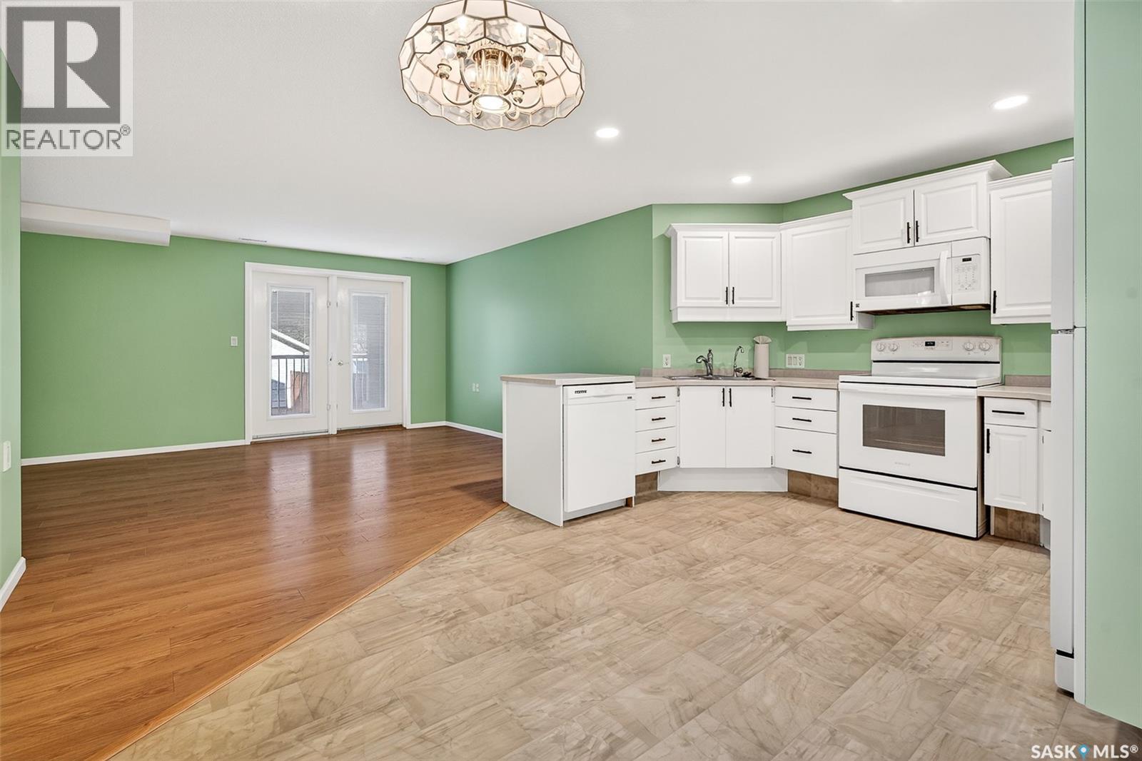 105 240 Athabasca Street E, Moose Jaw, Saskatchewan  S6H 0L5 - Photo 8 - SK021420