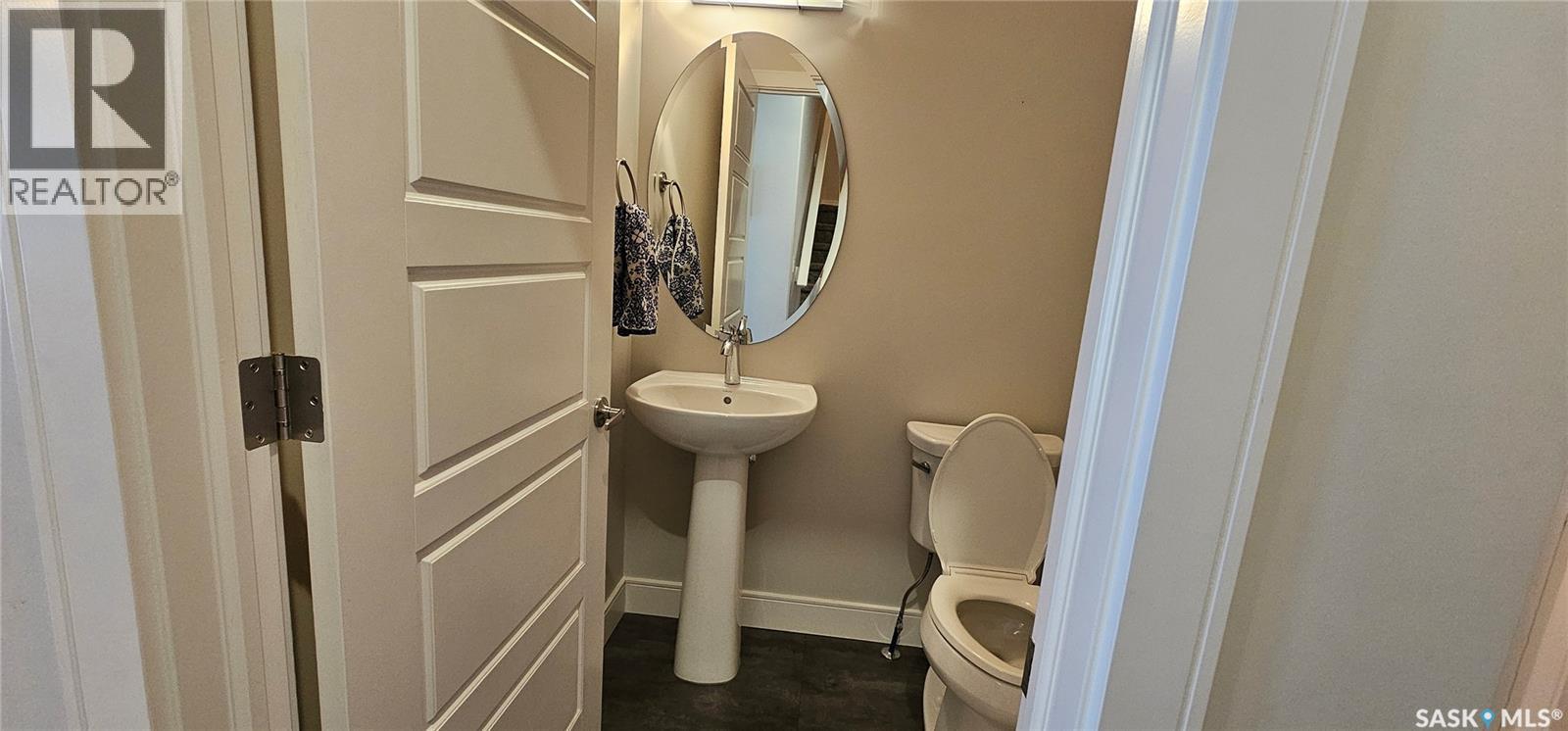 51 115 Veltkamp Crescent, Saskatoon, Saskatchewan  S7T 0T7 - Photo 4 - SK026208