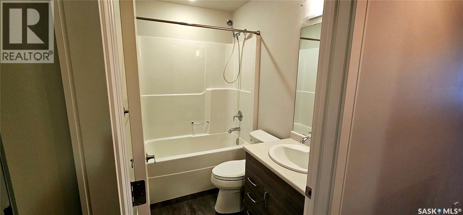 51 115 Veltkamp Crescent, Saskatoon, Saskatchewan  S7T 0T7 - Photo 13 - SK026208