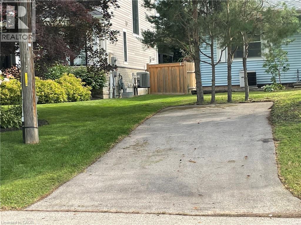 903 Danforth Place, Burlington, Ontario  L7T 1S1 - Photo 3 - 40795927