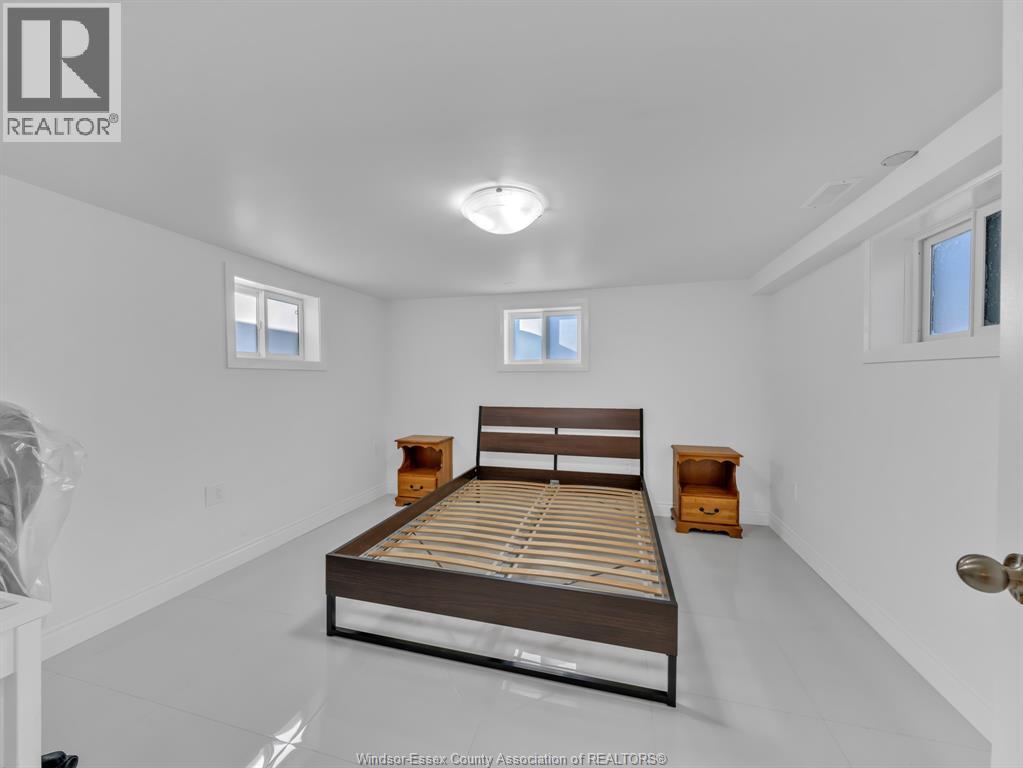 1471 Benjamin Ave, Windsor, Ontario  N8X 4N2 - Photo 32 - 26000299